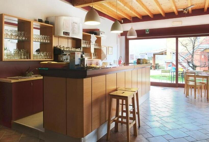 בית מלון כפרי Cascina Clarabella