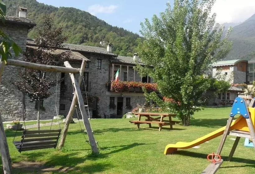 Hotelli Le Case Dei Baff