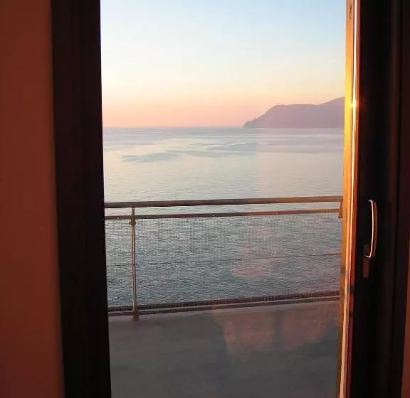 ペンション Arpaiu