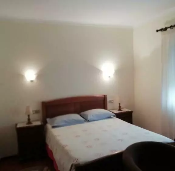 Majatalo Hospedaria Nunes Pinto