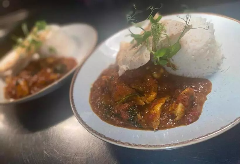 ユースホステル The Crossroads Inn