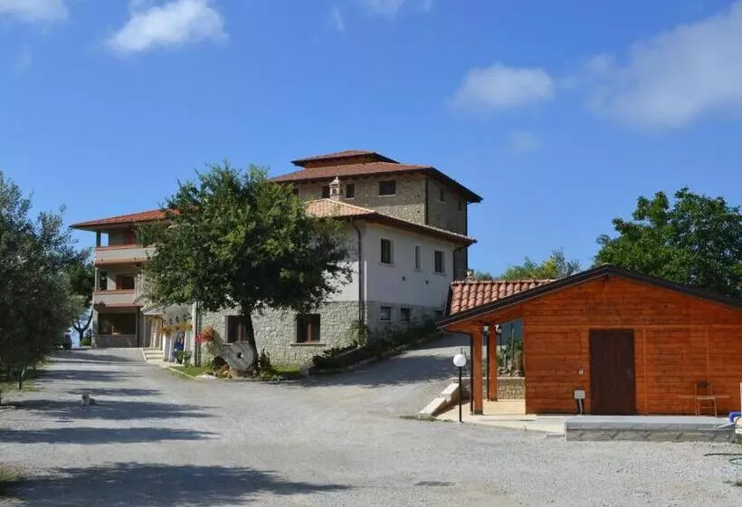 هتل Agriturismo U' Casinu Dà Scala