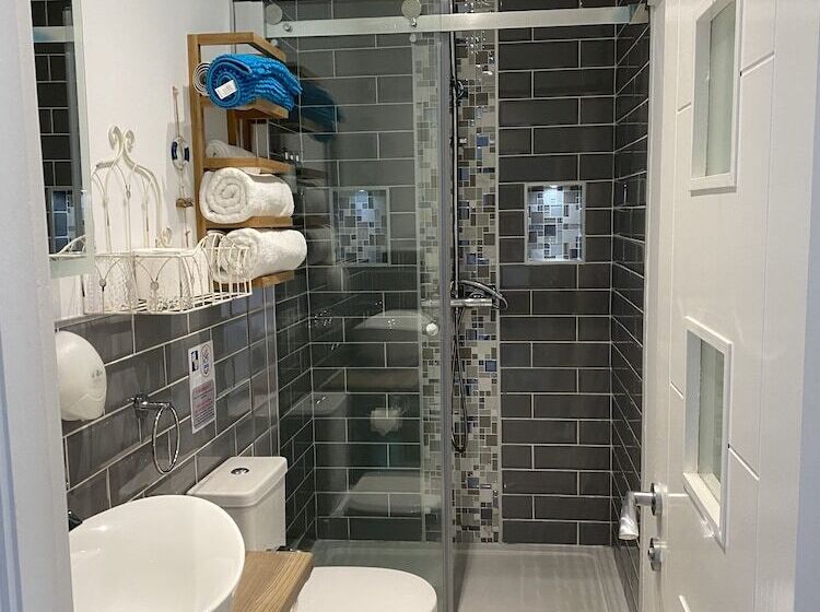 膳宿费 Beachside Guest House