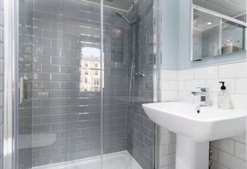 膳宿费 Beachside Guest House