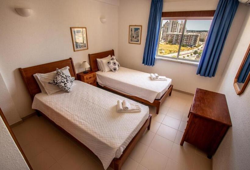 بنسيون Colmeia  Alojamento Local