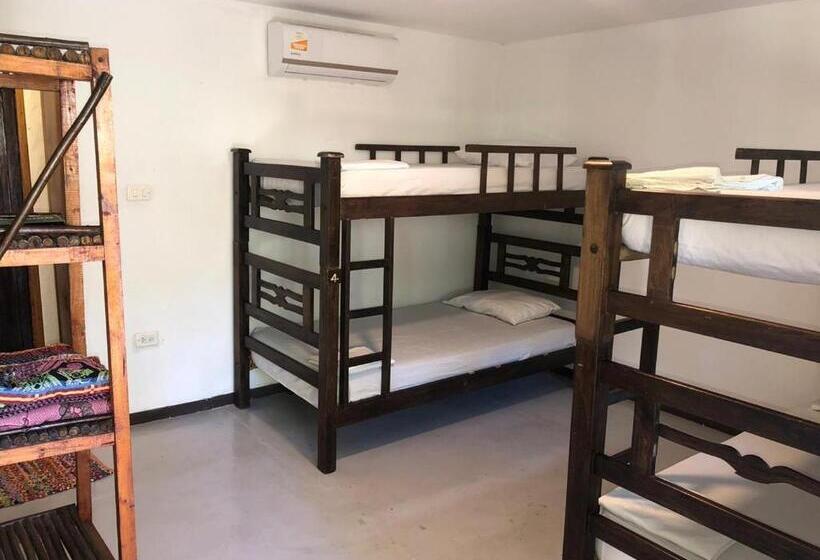 پانسیون Finca Escondida