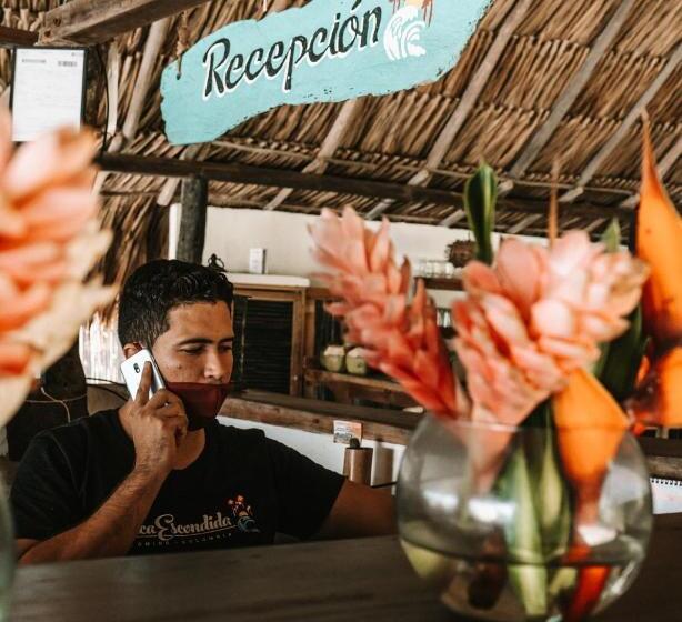 پانسیون Finca Escondida