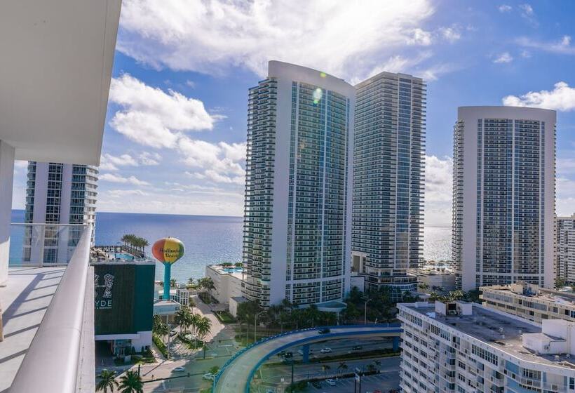 Hyde Beach House Private Suites