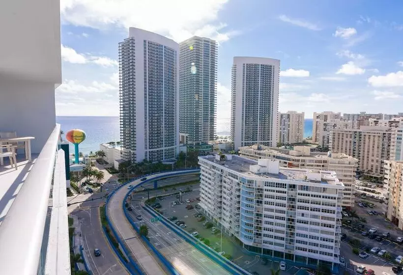 Hyde Beach House Private Suites