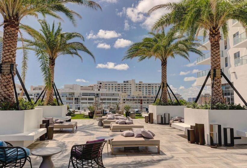 Hyde Beach House Private Suites