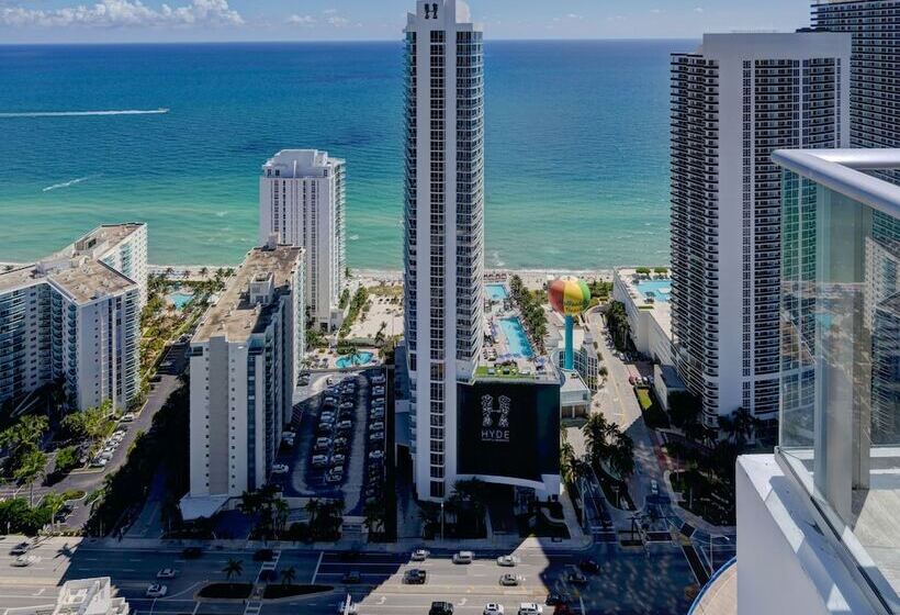 Hyde Beach House Private Suites