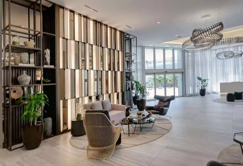 Hyde Beach House Private Suites