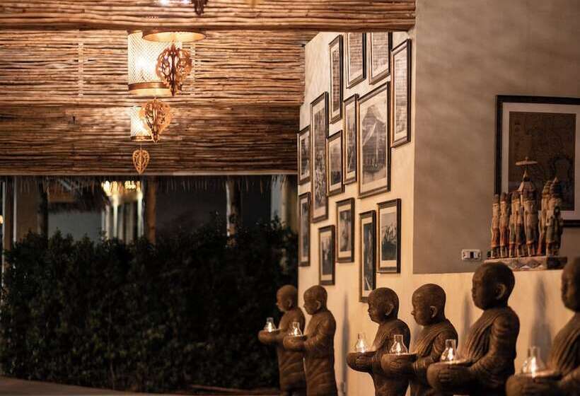 Hotelli The Deck Cottages Samui