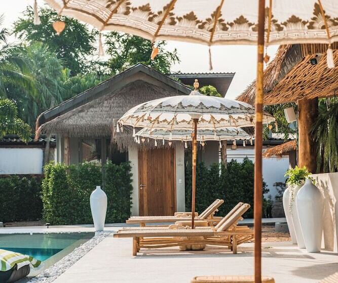 Hotelli The Deck Cottages Samui