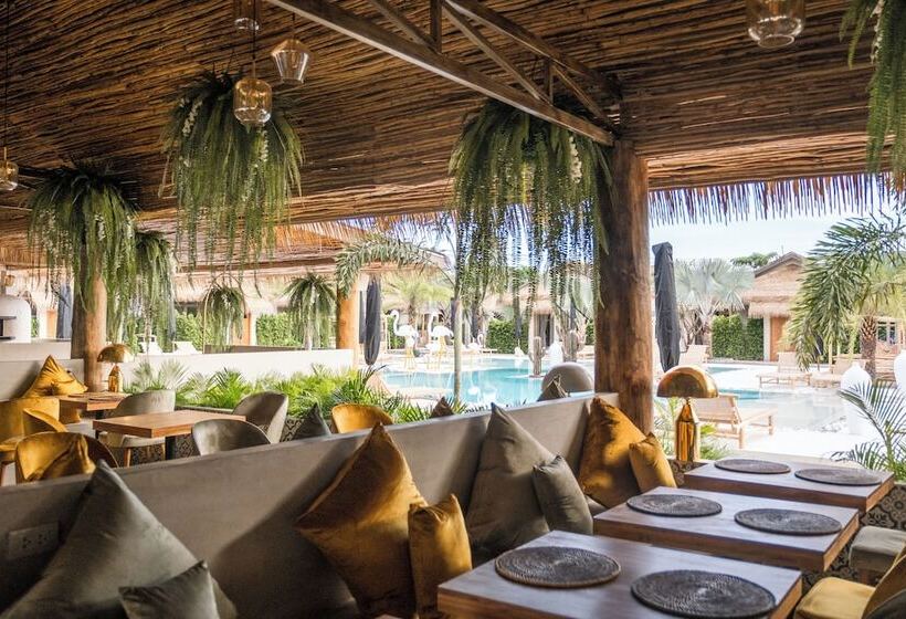 Hotelli The Deck Cottages Samui