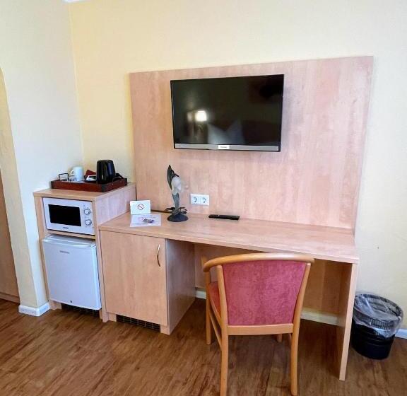 Общежитие Zum Schwanen Garni