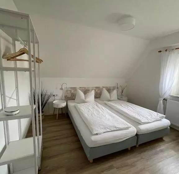 ユースホステル Zum Schwanen Garni