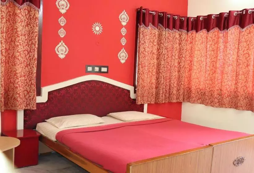 Le Garden Inn