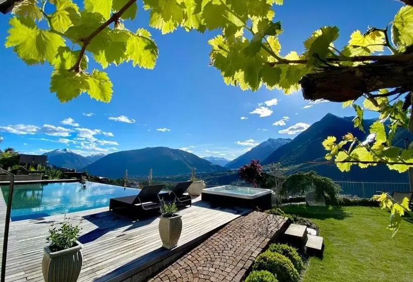 پانسیون Lifestyle Hotel Alpin