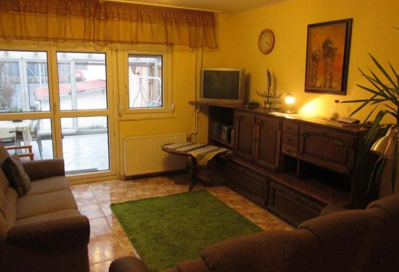 Pensionat Bazis Guesthouse