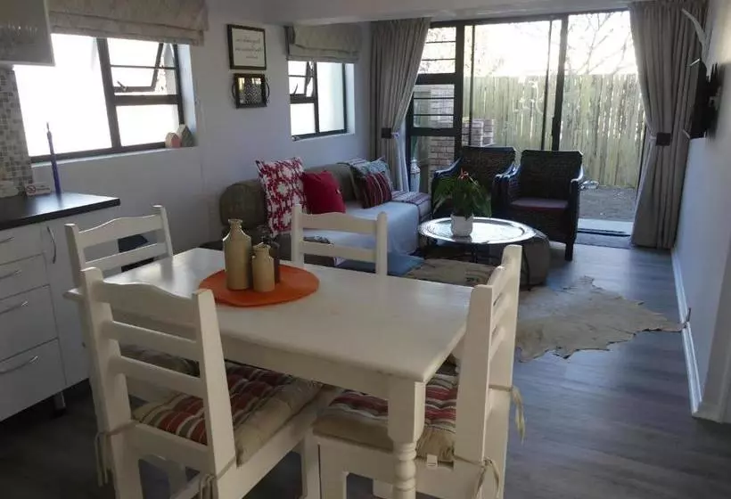 Majatalo Rose And Ale Self Catering Units