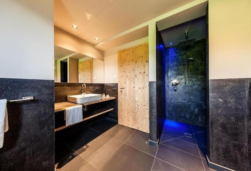 Sonus Alpis Adults Only