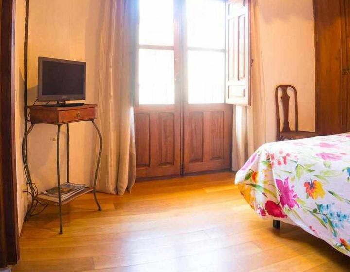 הוסטל Posada El Canchal