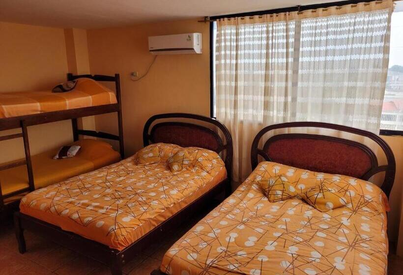 بنسيون Hostal Haziel