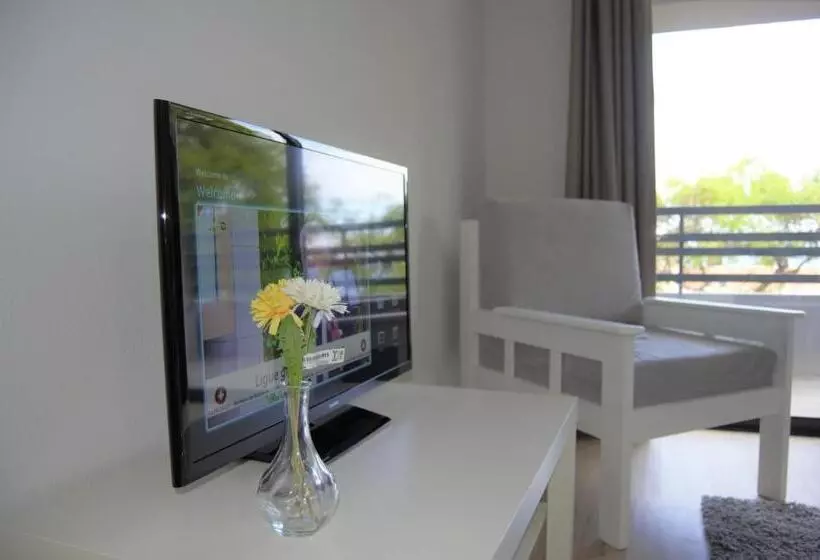 Apartamentos Turísticos Vitoria By Petit Hotels