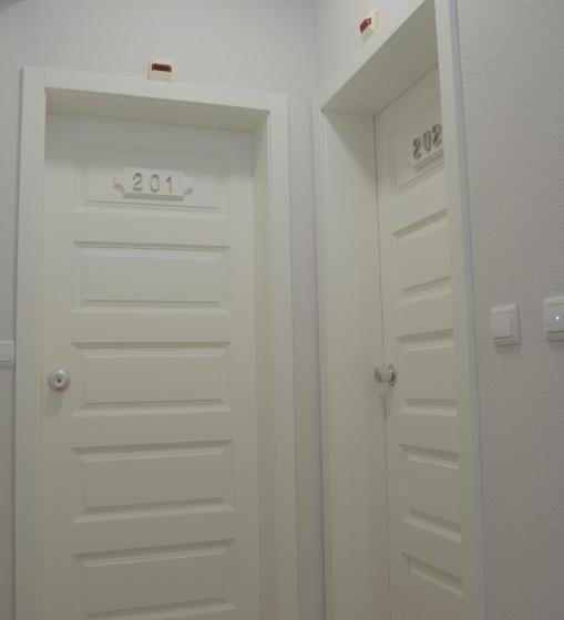 Apartamentos Turísticos Vitoria By Petit Hotels