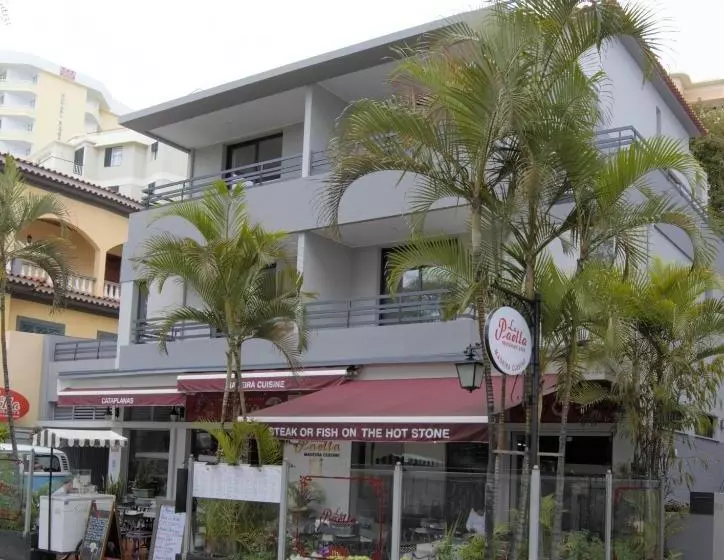 Apartamentos Turísticos Vitoria By Petit Hotels