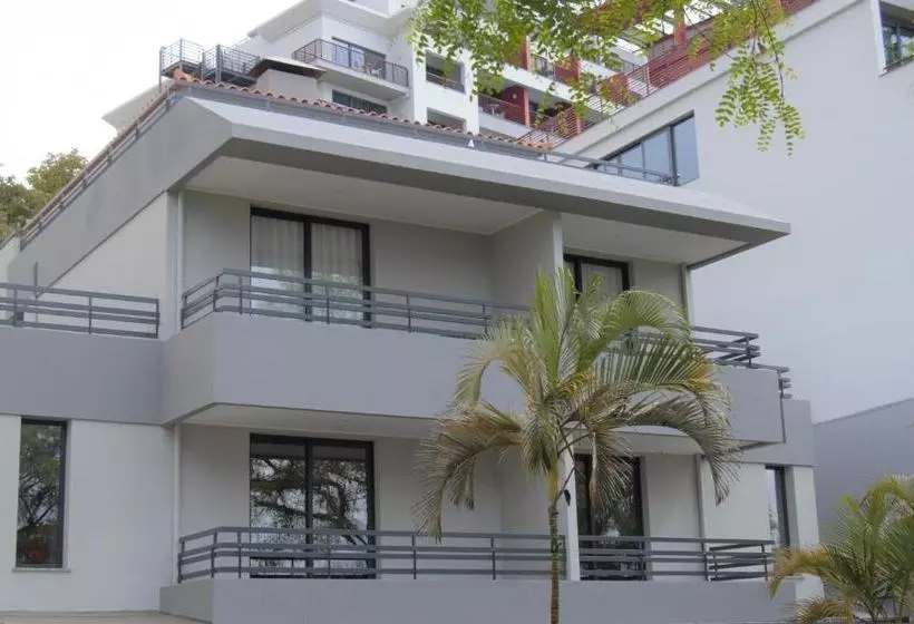 Apartamentos Turísticos Vitoria By Petit Hotels