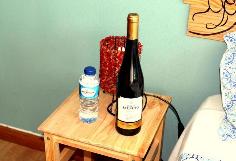 פנסיון Chill'inn Guest House Lagos