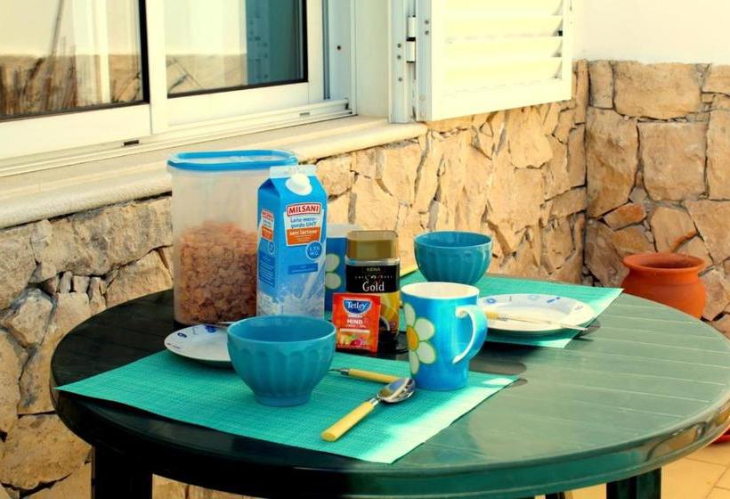 פנסיון Chill'inn Guest House Lagos