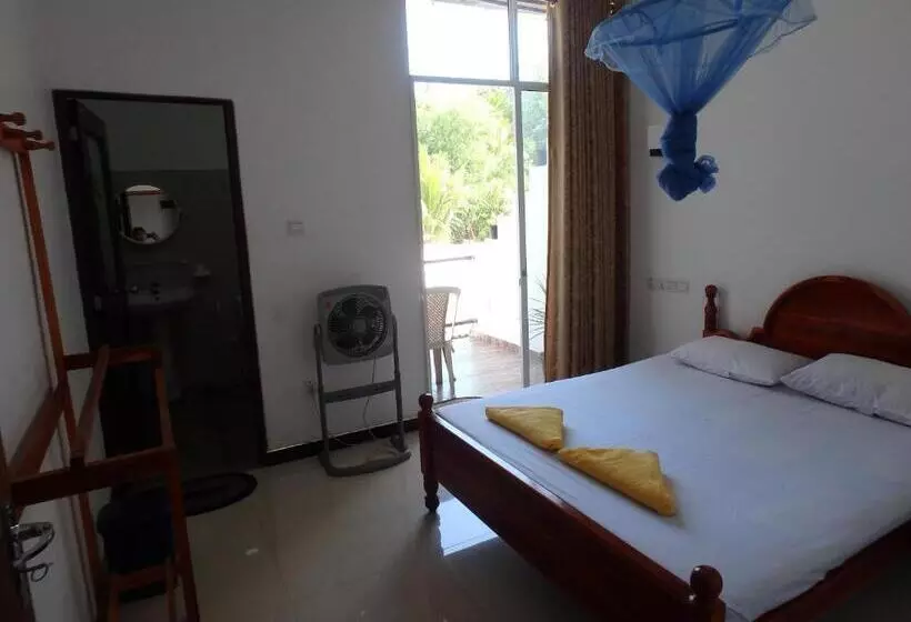 Majatalo K Holiday
