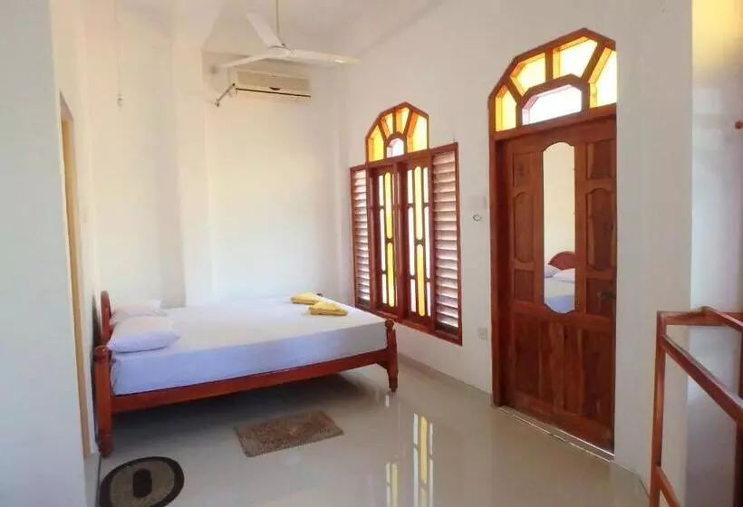 Majatalo K Holiday