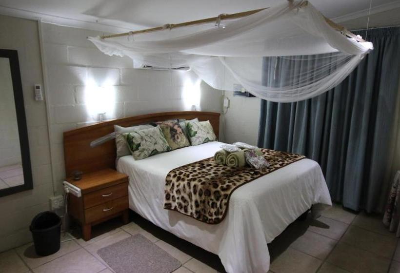 بنسيون Ndedema Lodge