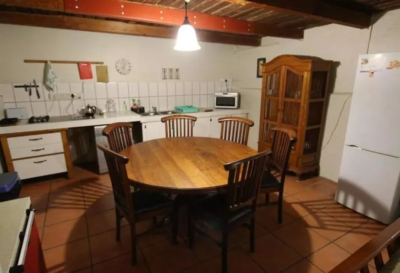 Majatalo Ndedema Lodge