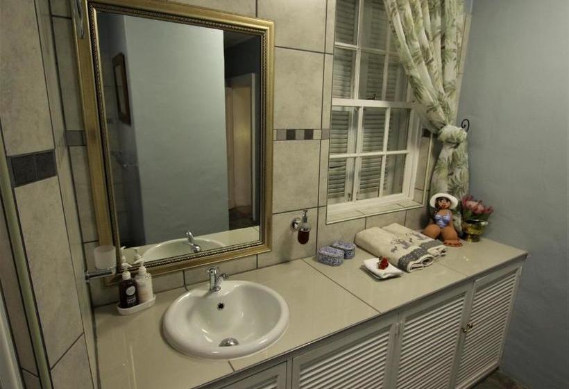 بنسيون Ndedema Lodge