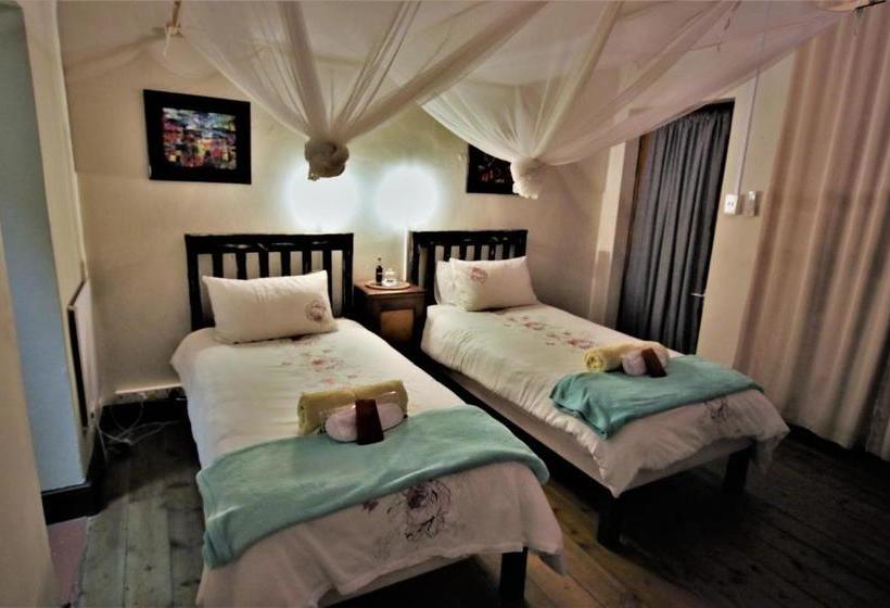 بنسيون Ndedema Lodge