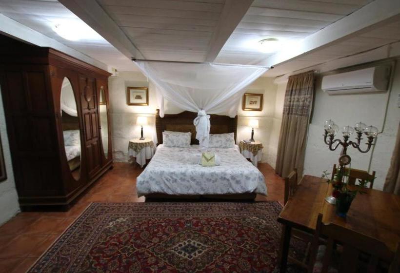 بنسيون Ndedema Lodge