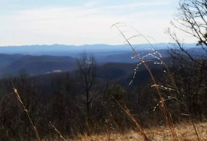 Retkeilymaja High Meadows Inn