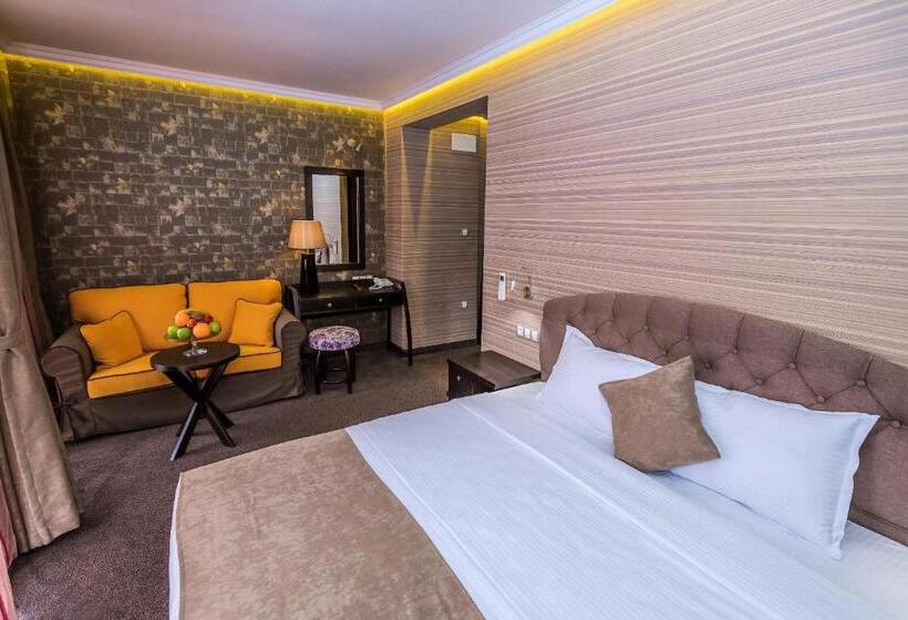 Pensjonat 8 1/2 Art Guest House