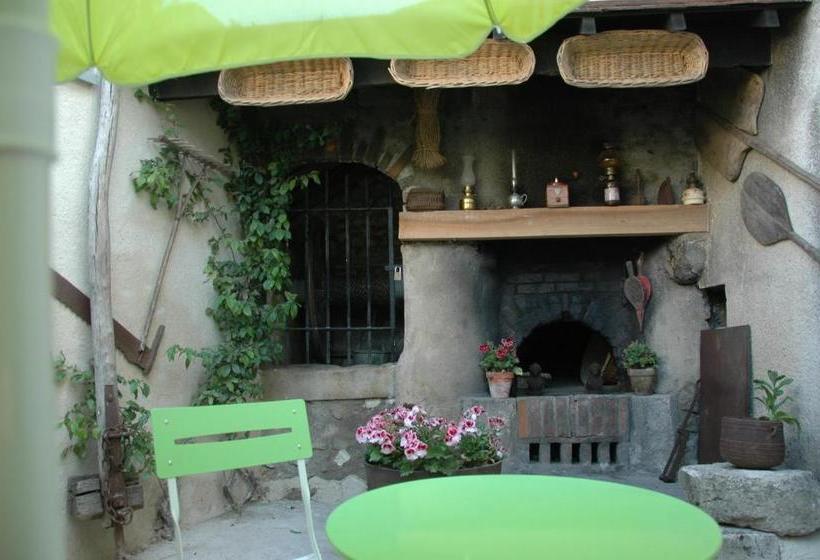 Пансион Aux Roses Tremières