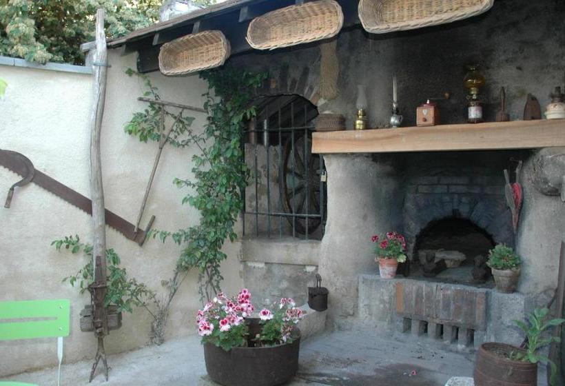 Пансион Aux Roses Tremières