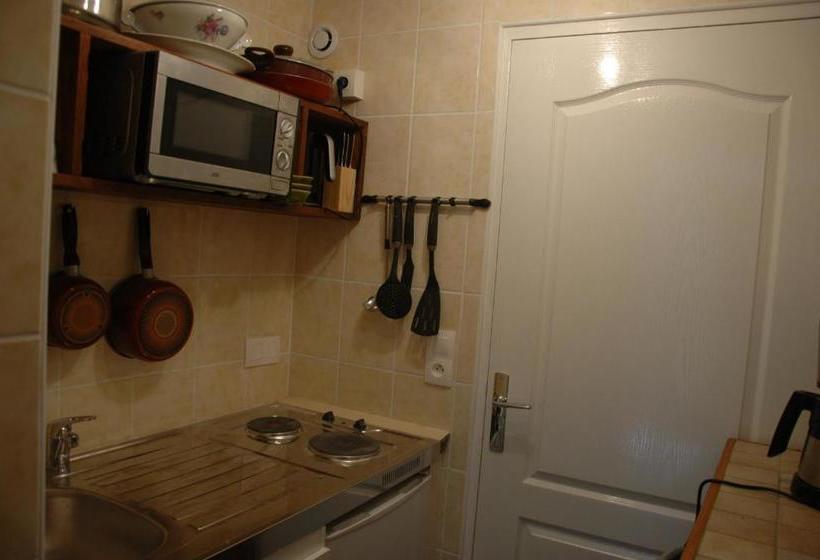 Пансион Aux Roses Tremières