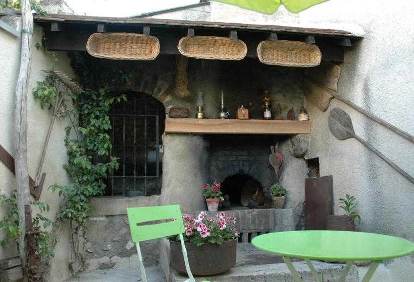 Пансион Aux Roses Tremières