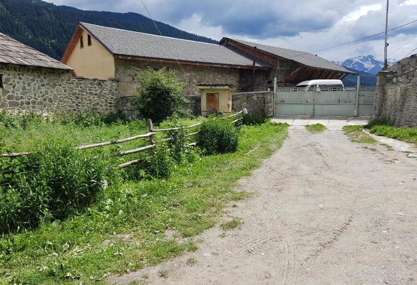 پانسیون Guest House Goshtela