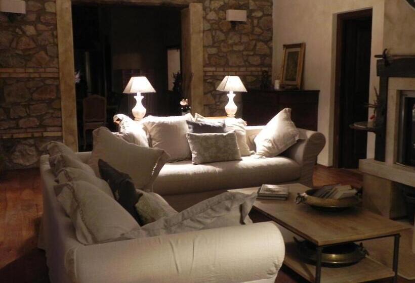 בית מלון כפרי Agriturismo Sugheretello