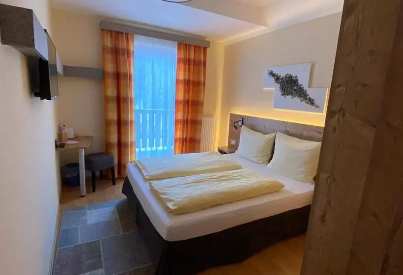 Retkeilymaja Alpengasthof Grobbauer